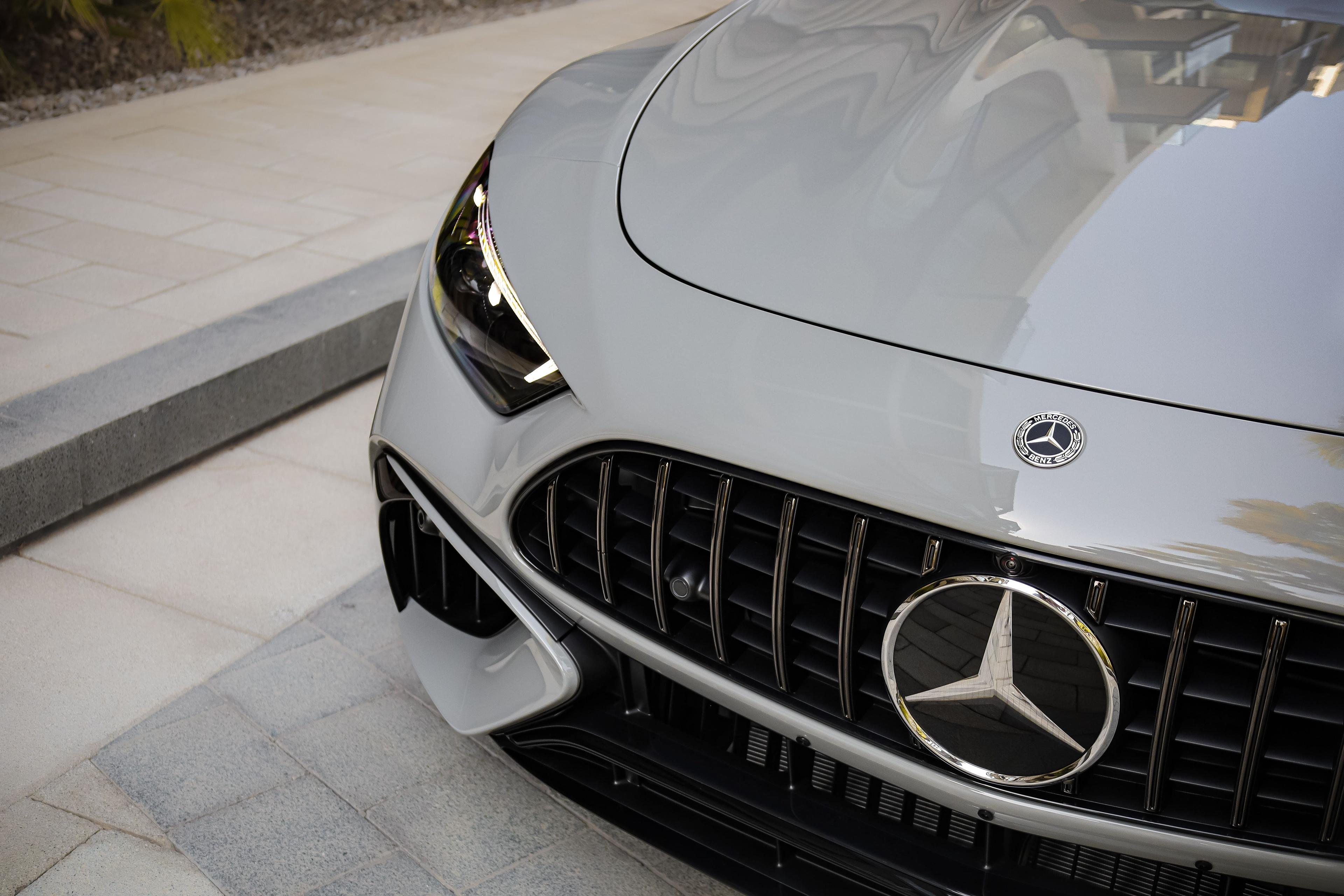 Mercedes Benz SL63 AMG