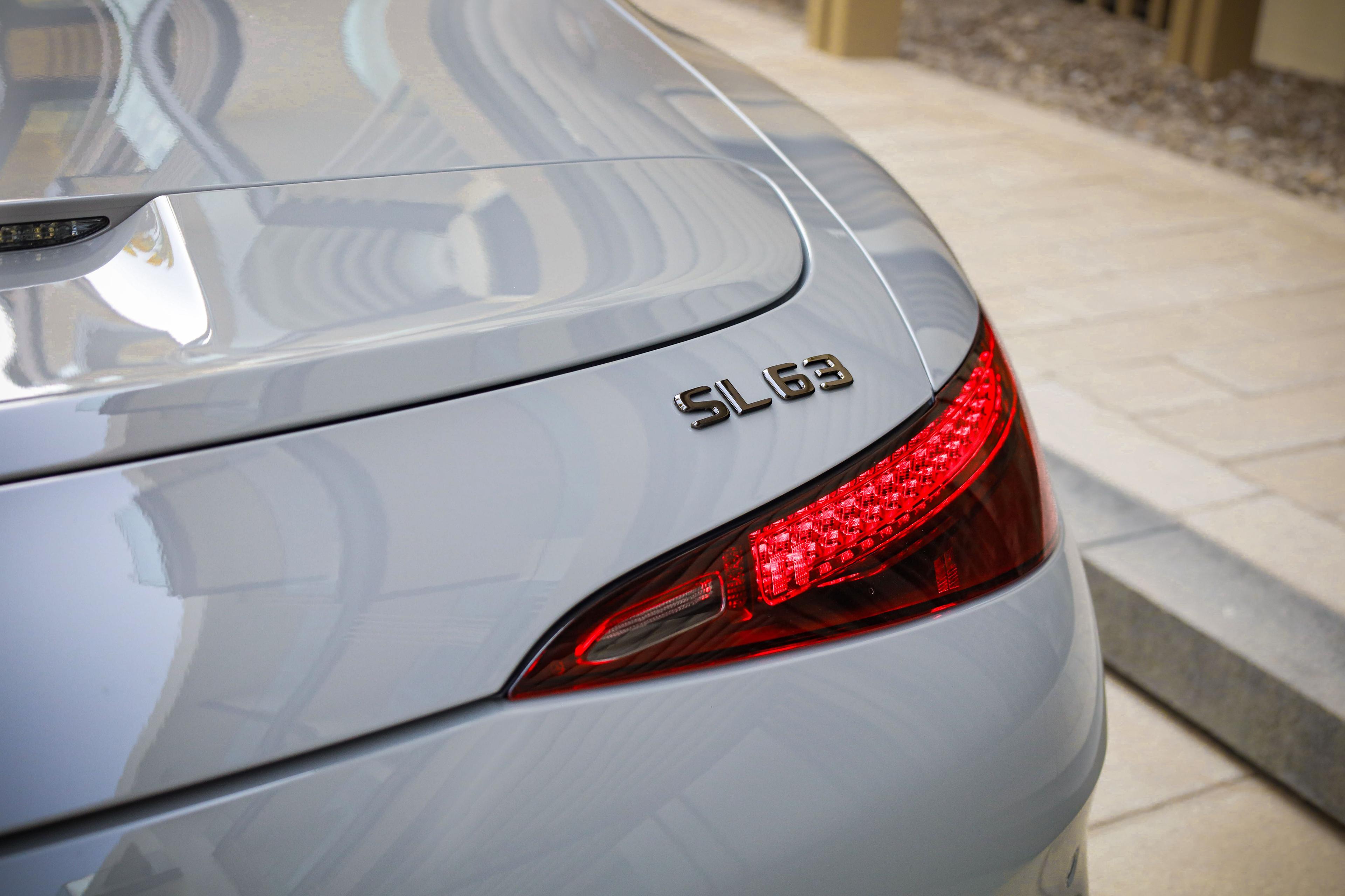 Mercedes Benz SL63 AMG
