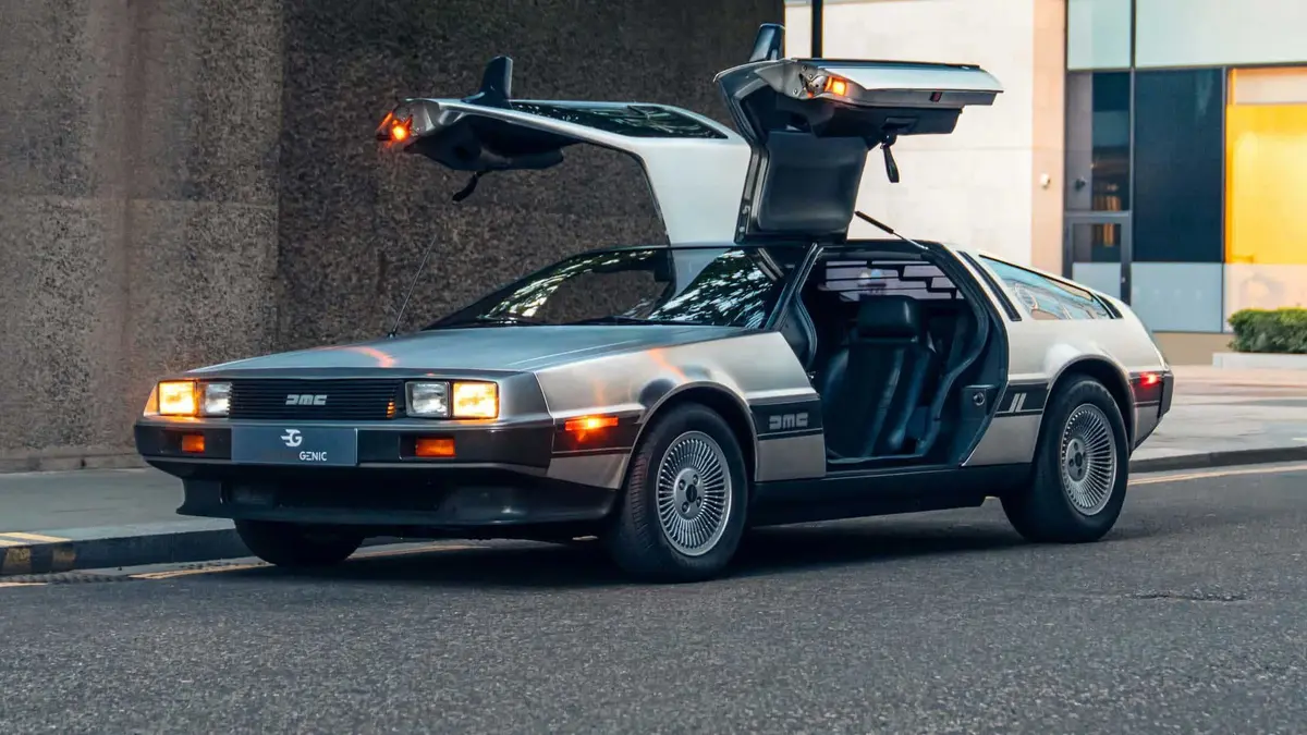 Delorian DMC 12