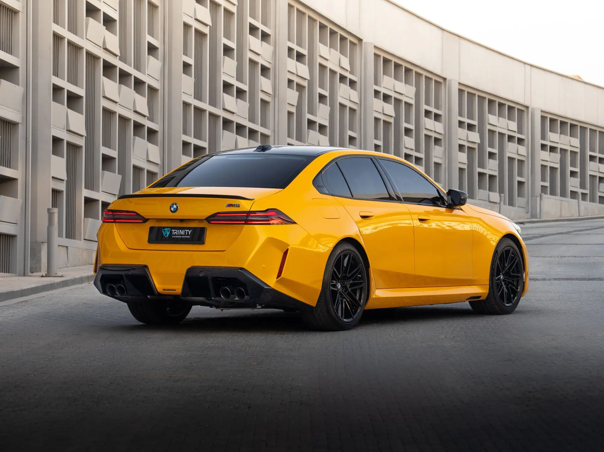 BMW M5 G90