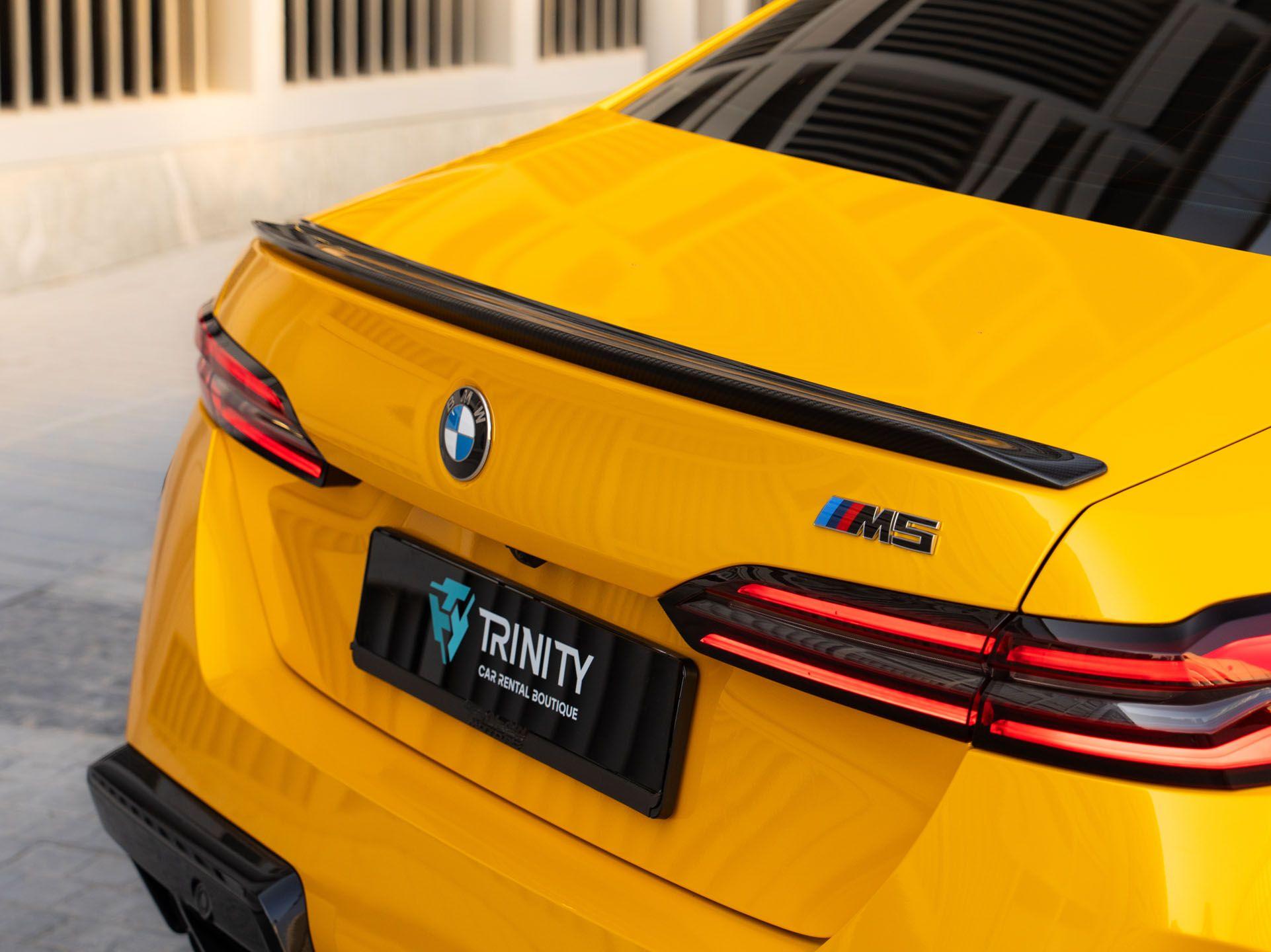 BMW M5 G90