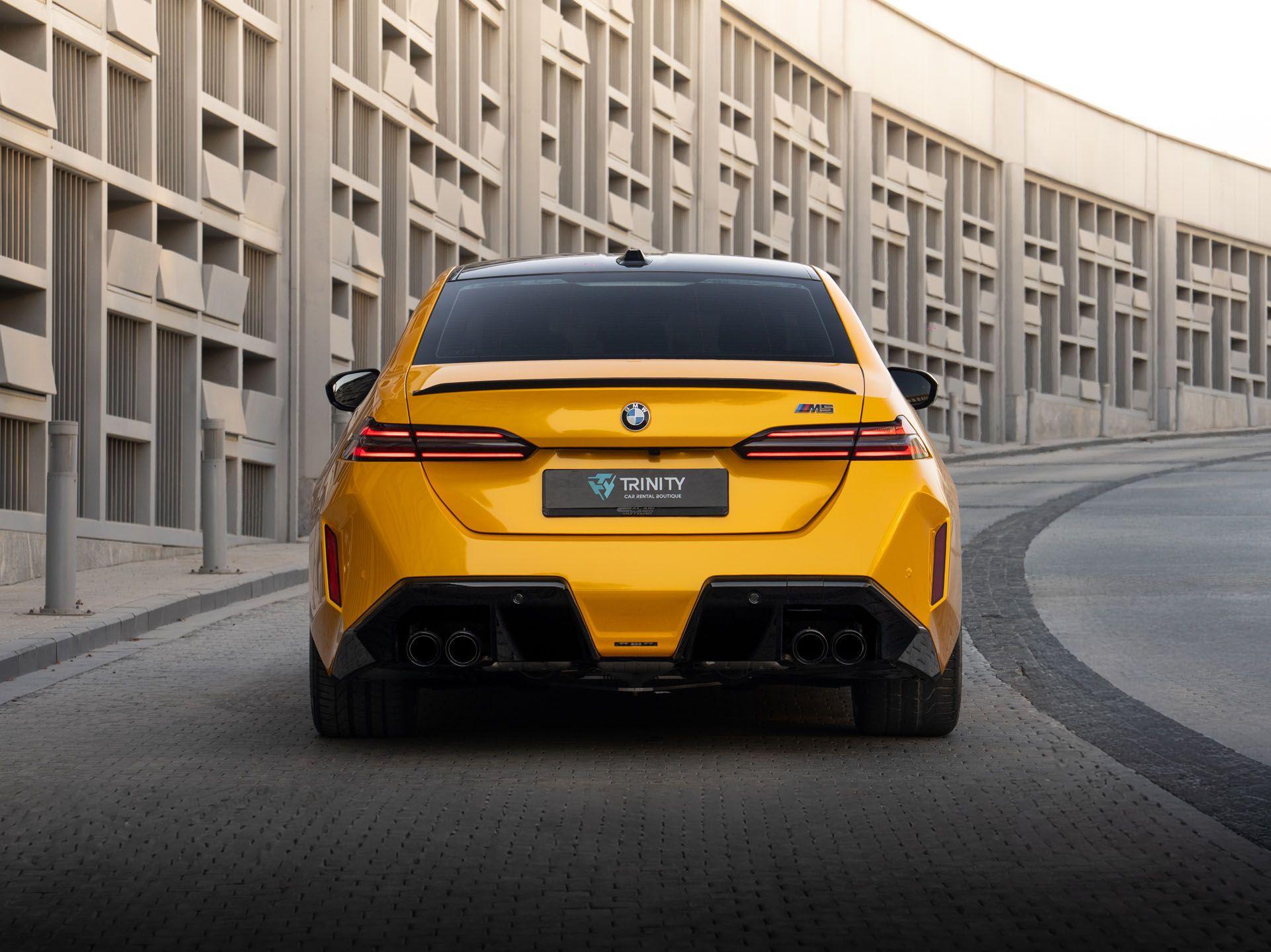 BMW M5 G90