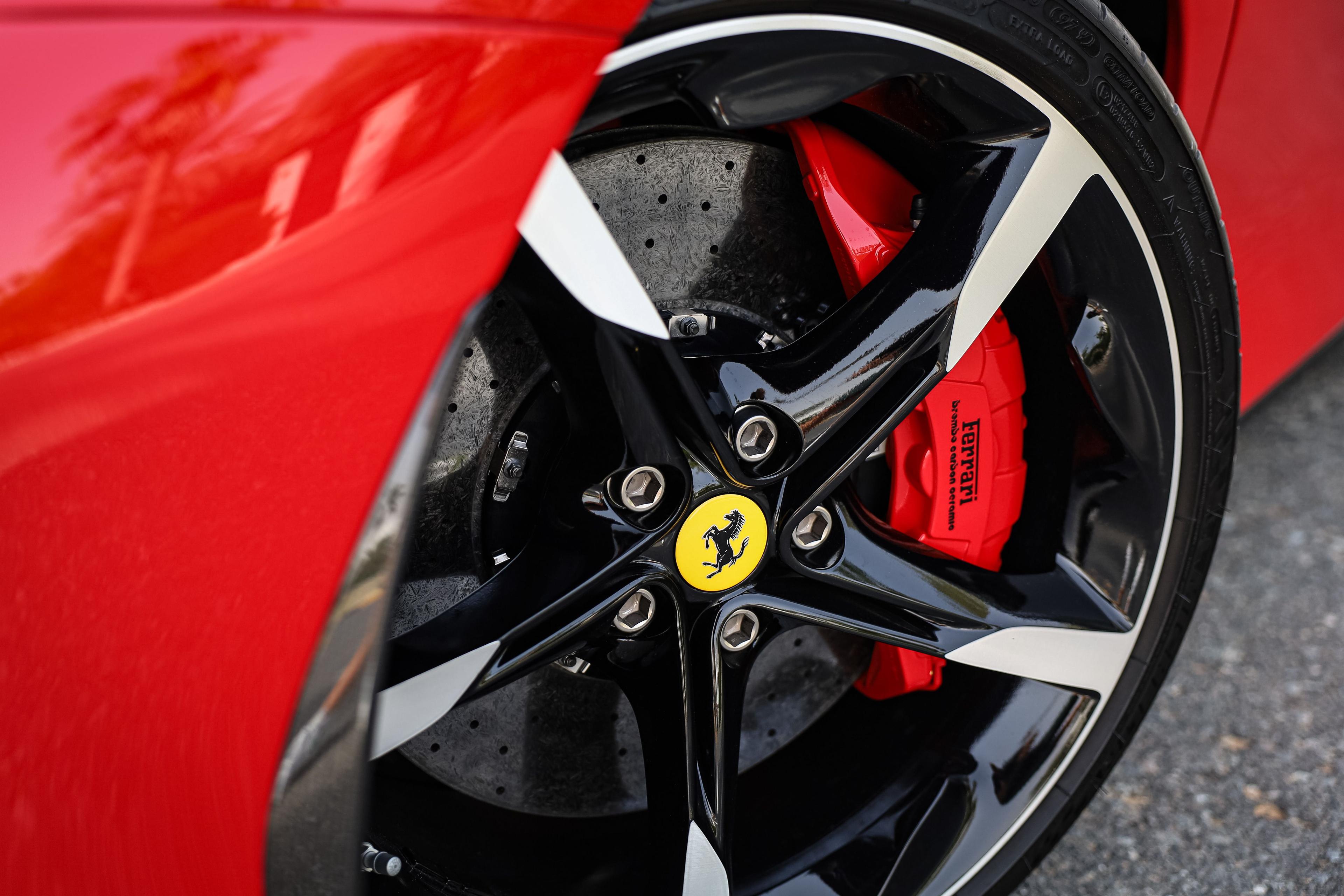 Ferrari SF90 Stradale