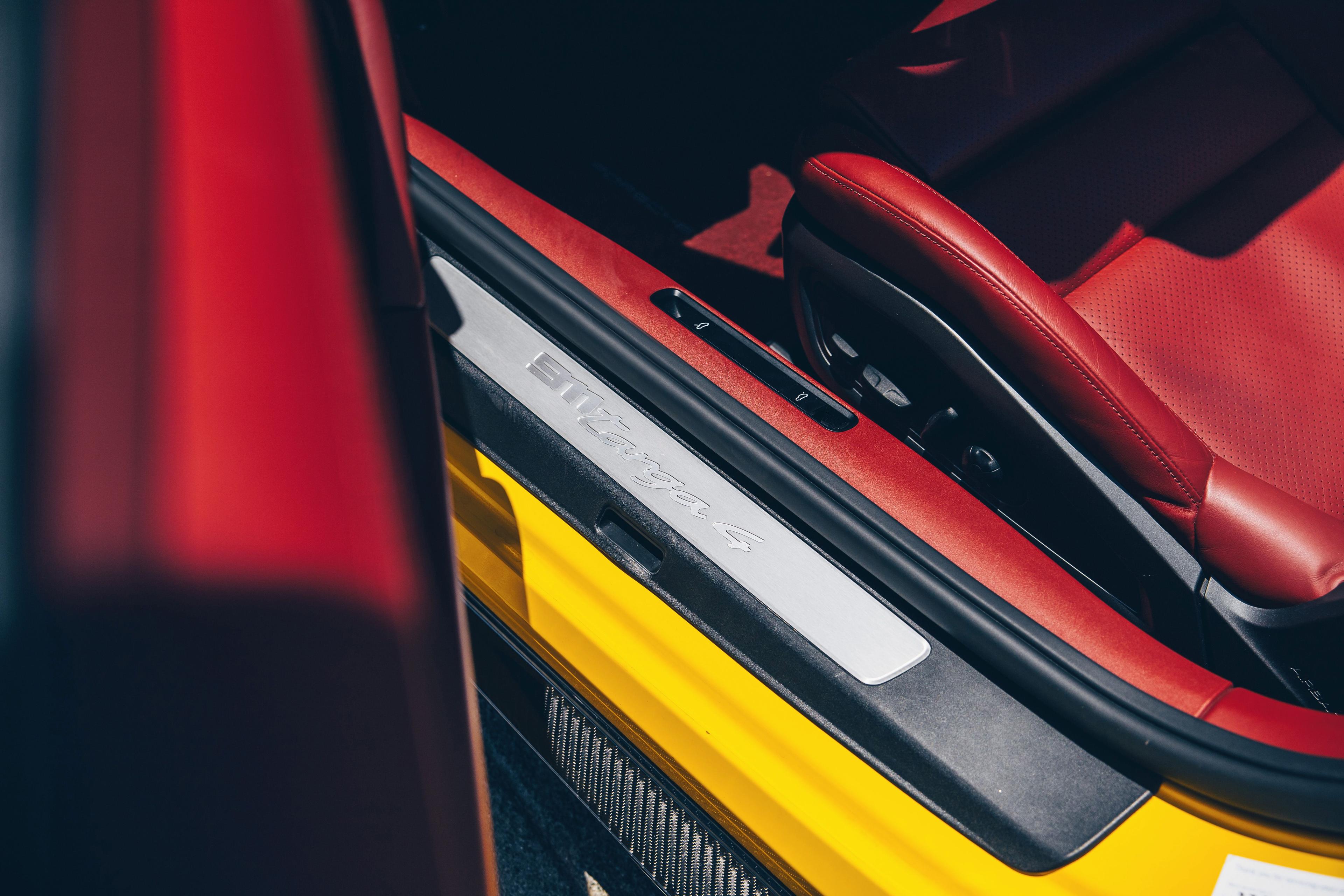 Porsche 911 Targa Topcar Stinger
