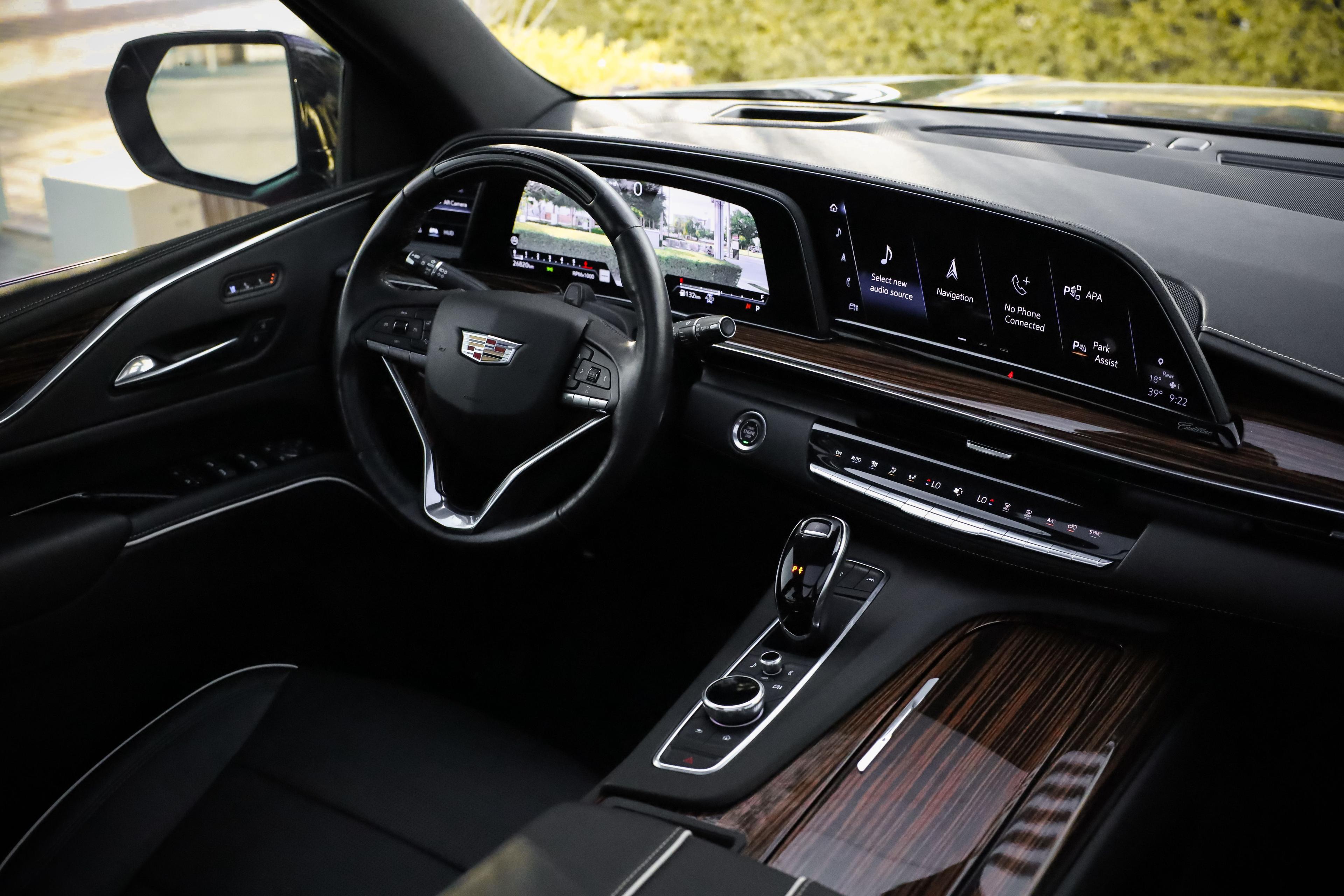 Cadillac Escalade Luxury