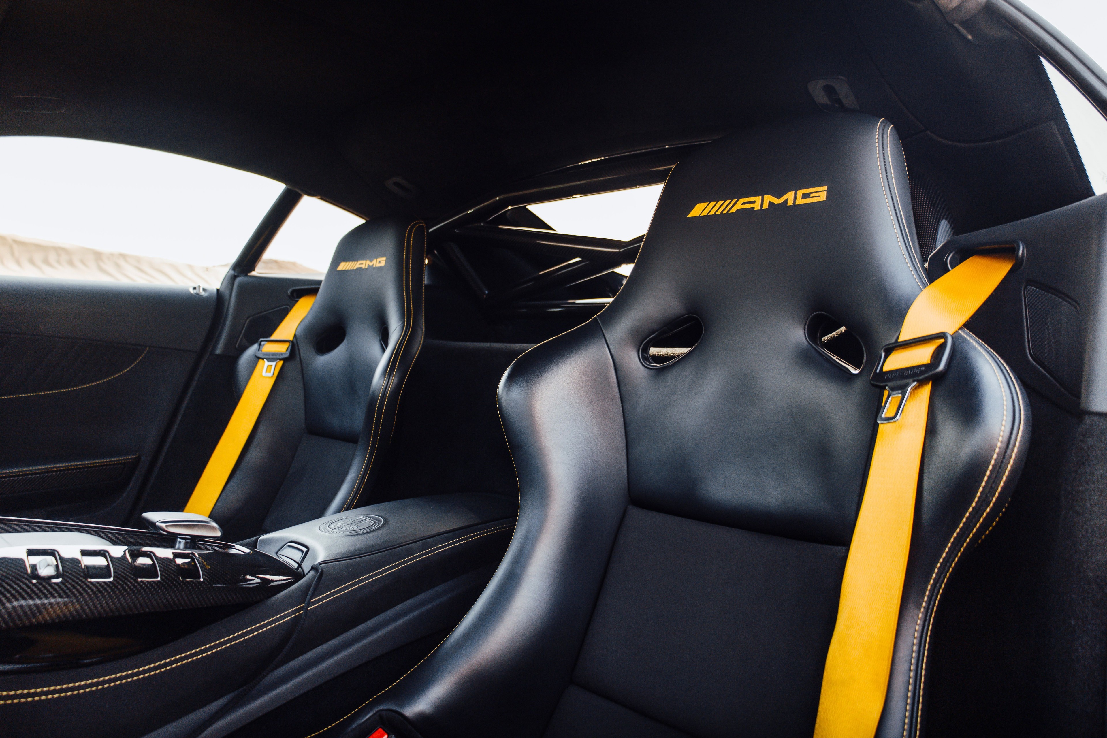 Mercedes AMG GT-R