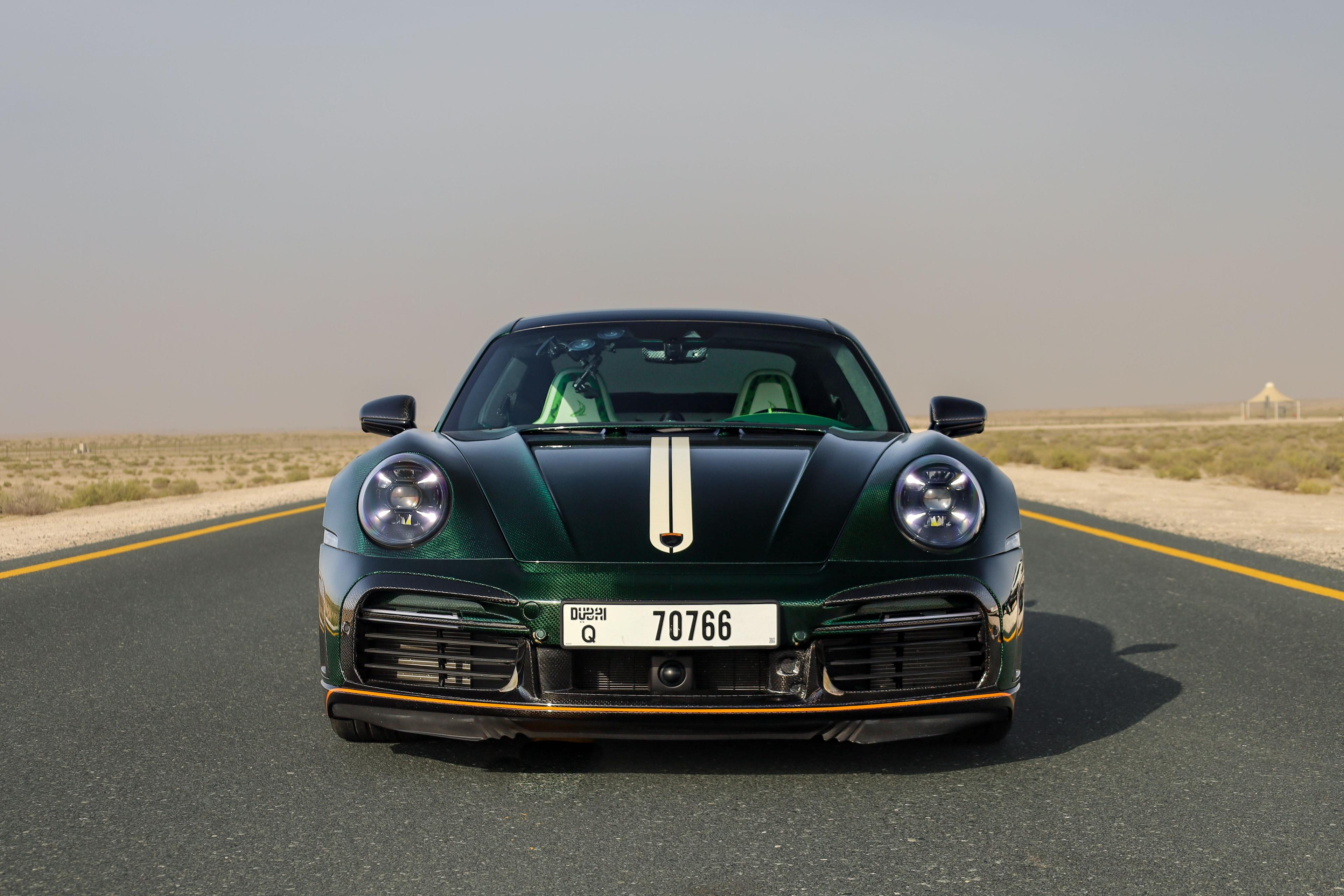 Porsche 911 Stinger GTR 1/7 carbon