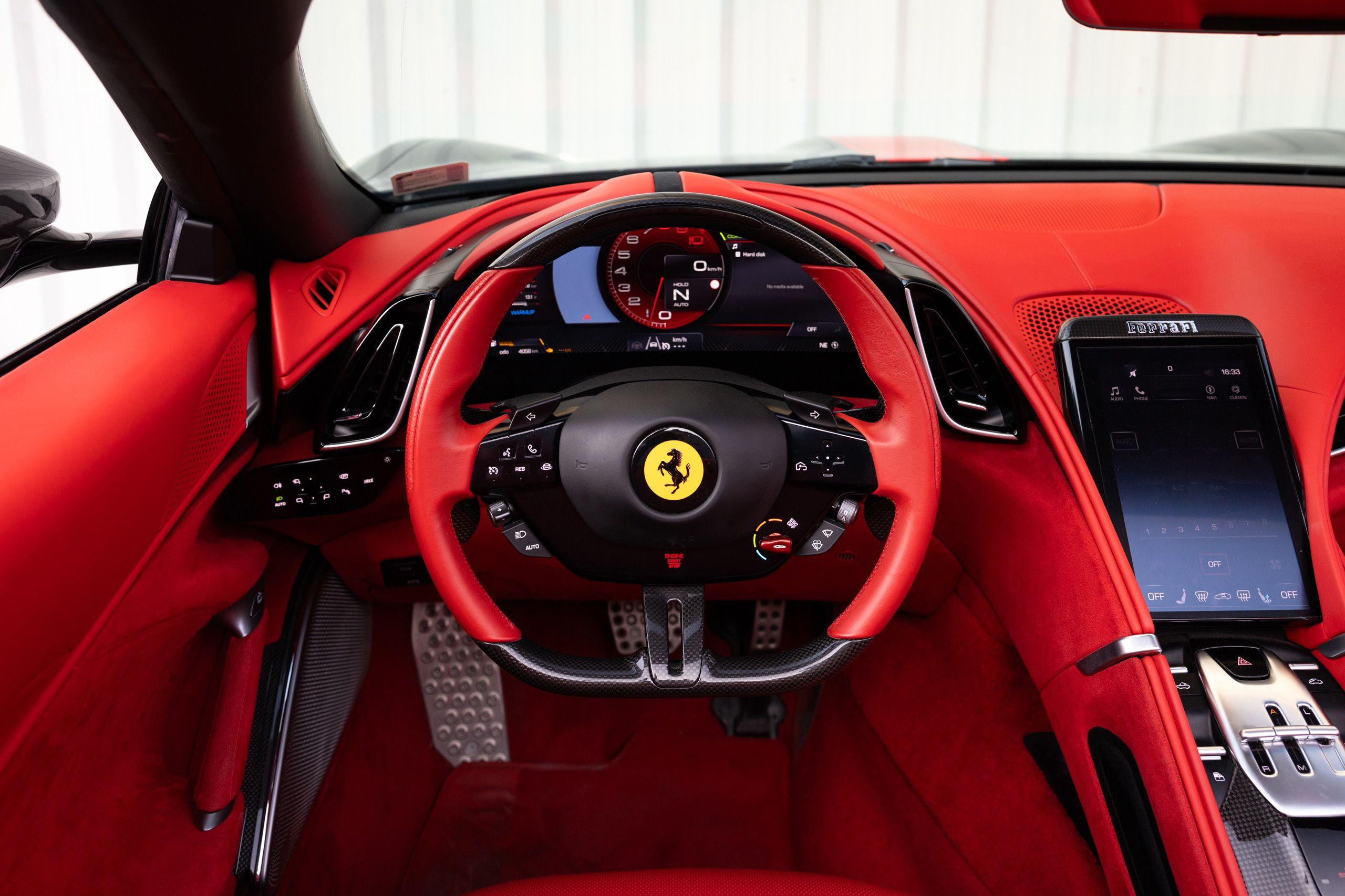 Ferrari Roma Spider