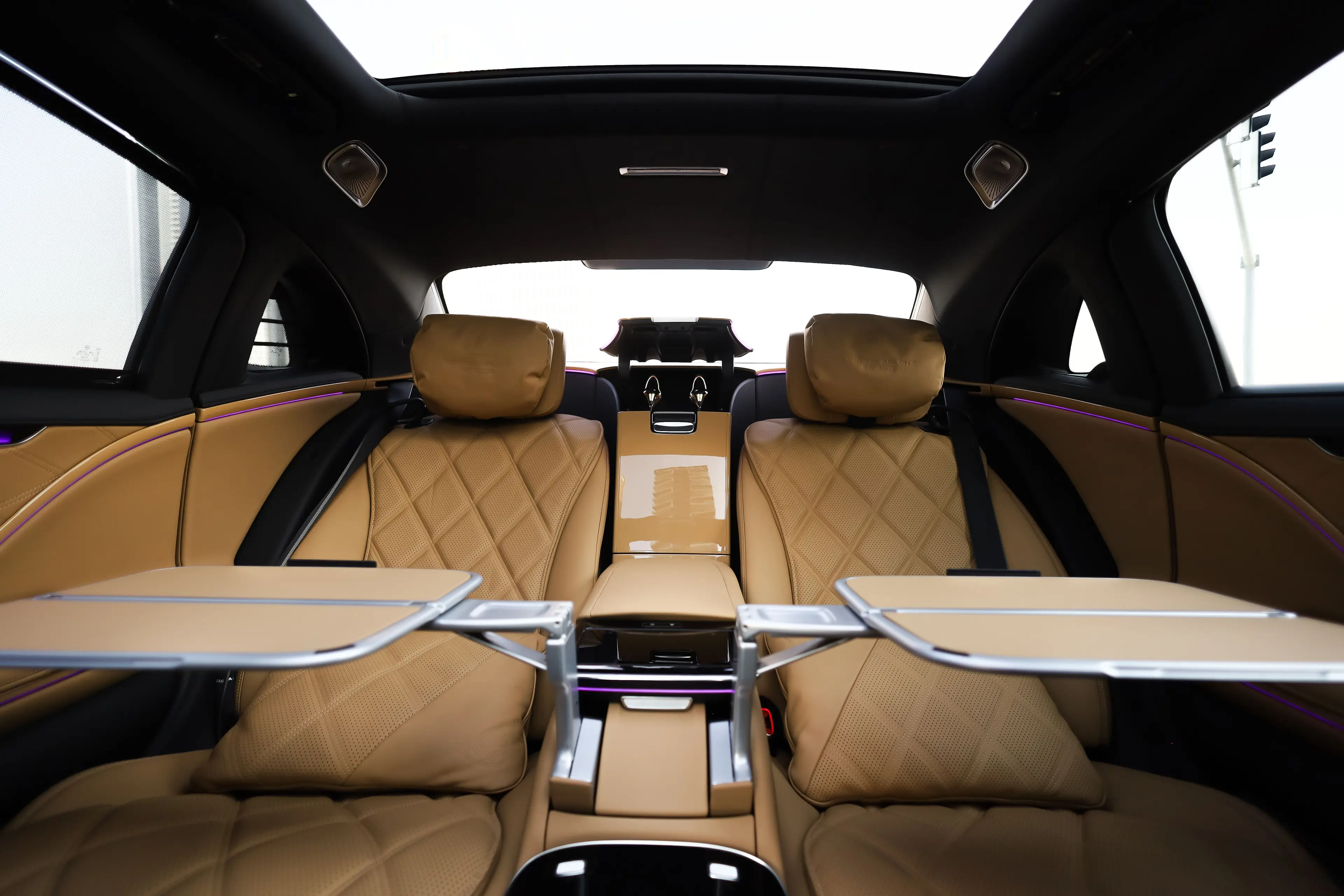 Mercedes-Maybach S680 Virgil Abloh 1/150