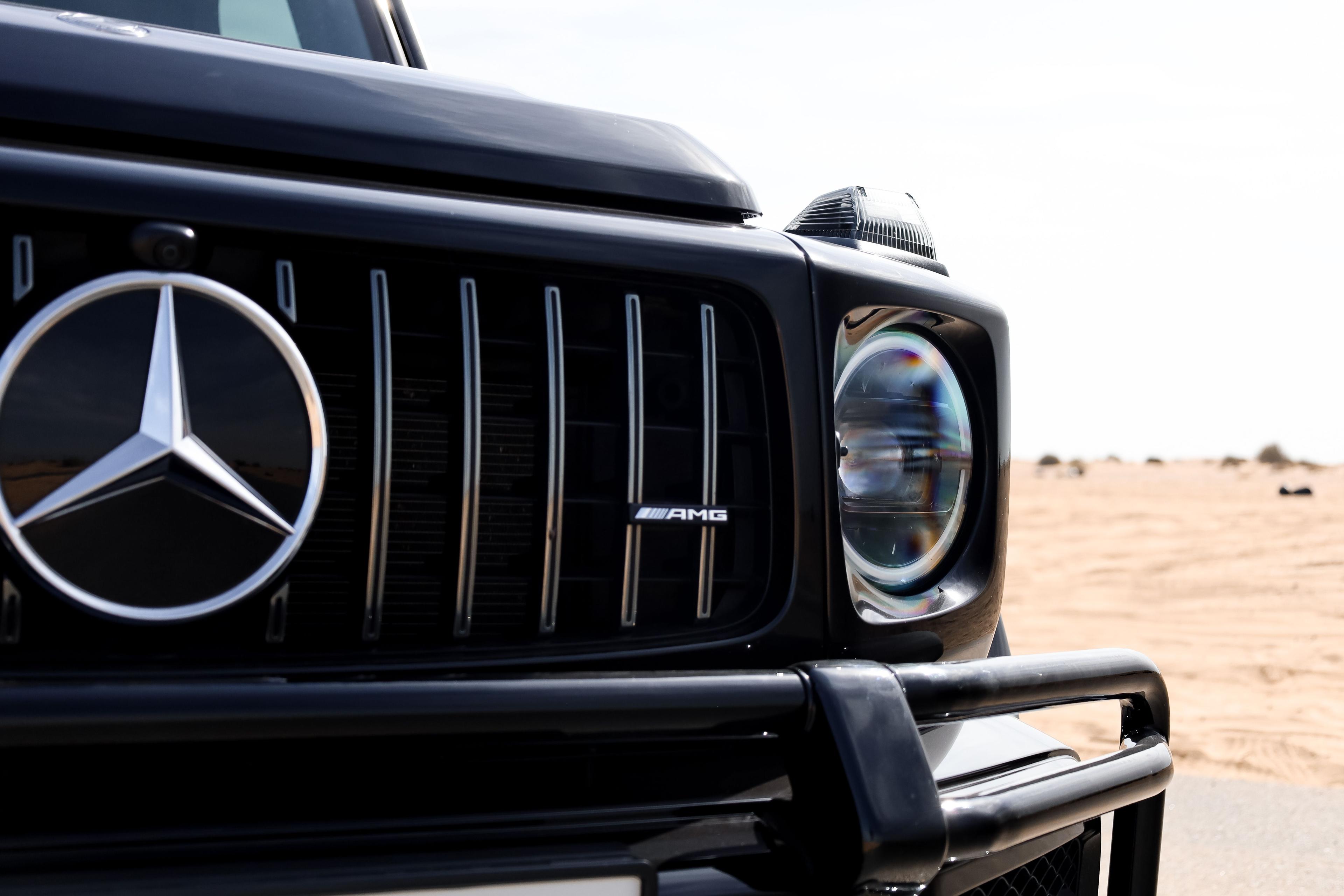 Mercedes G500 (63 AMG kit)