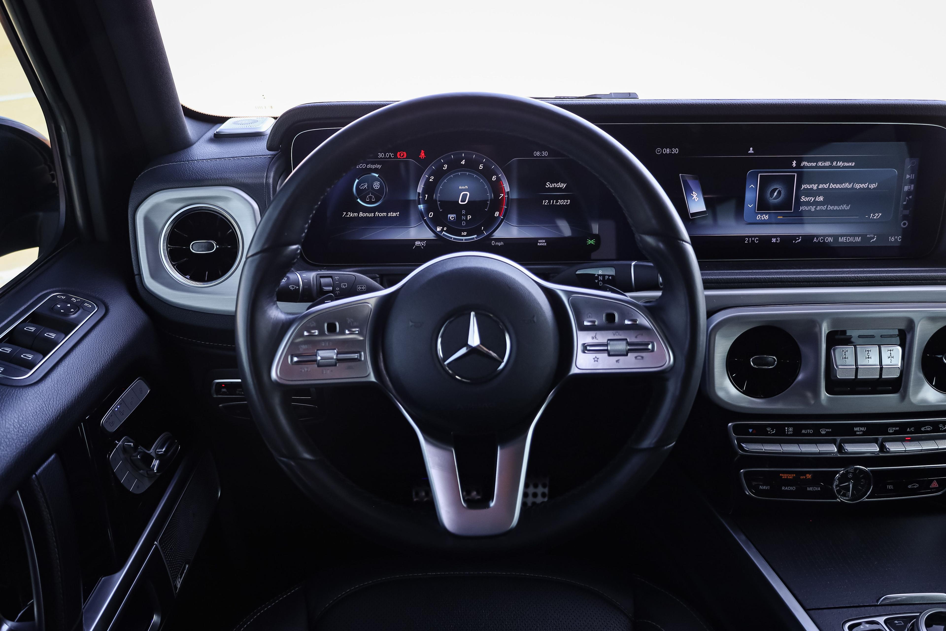 Mercedes G500 (63 AMG kit)