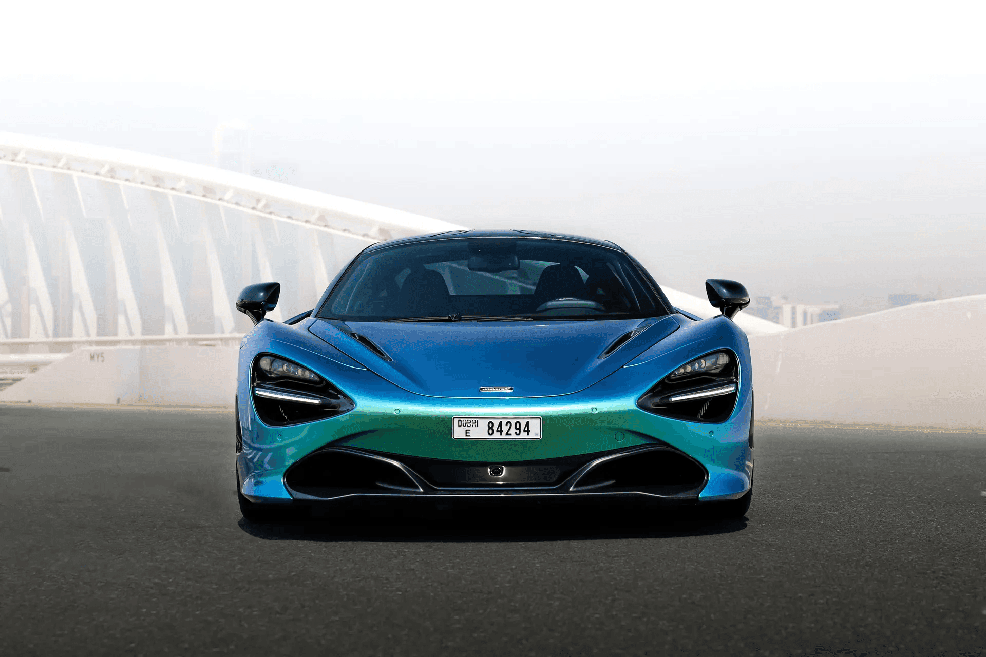 Advantages of Renting A Car In Dubai On a Monthly Basis