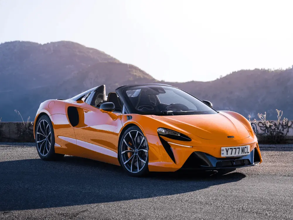 McLaren Artura Review