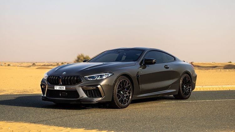 BMW M8 competition - 885x460