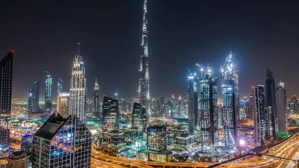 How to Drive in Dubai as a Tourist: Complete Guide - 580x326
