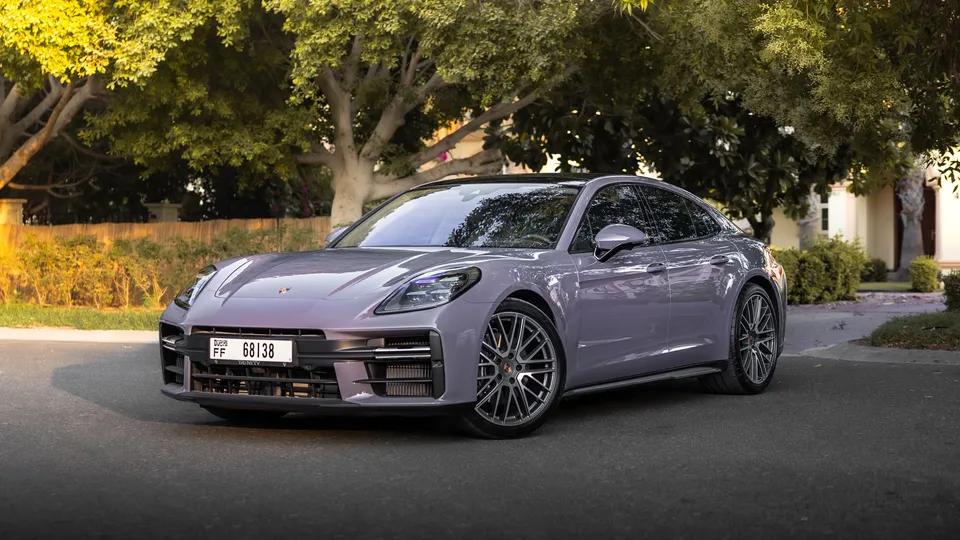 Porsche Panamera - 885x460