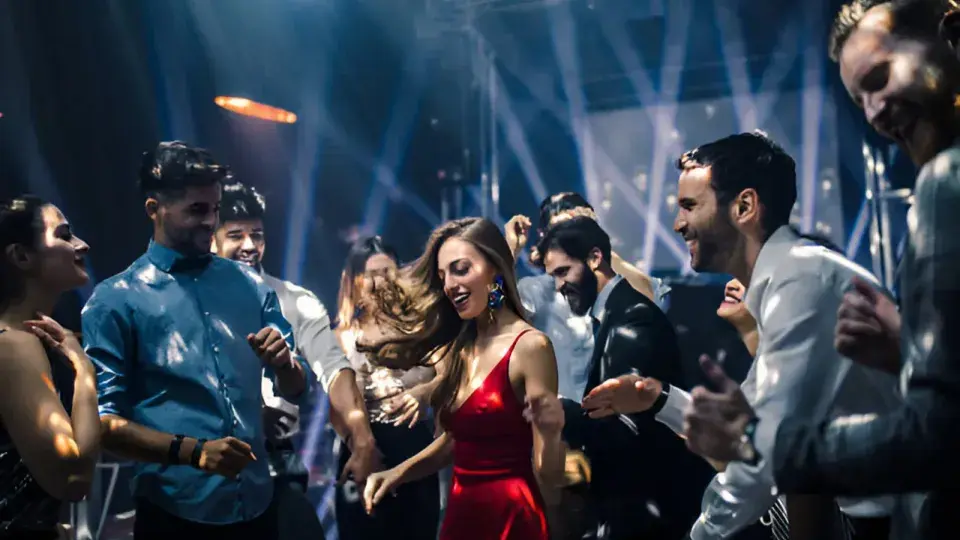 Best Nightclubs to Visit in Dubai - 580x326