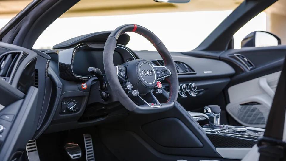 Audi R8 Spyder performance