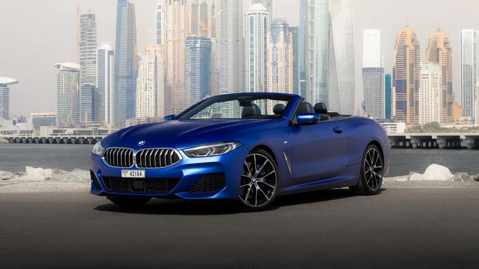 BMW 840i Cabrio - 885x460