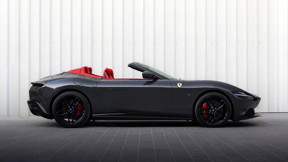 Ferrari Roma Spider