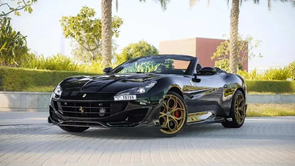 Top 5 Ferrari Models to Rent in Dubai - 580x326