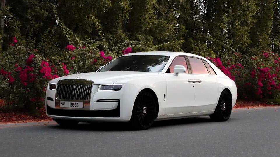 Rolls-Royce Ghost - 885x460