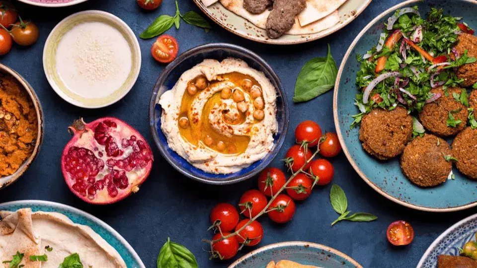 10 of the best Lebanese restaurants in Dubai for every shawarma craving - 580x326