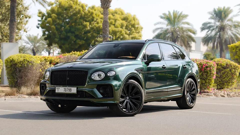 Bentley Bentayga - 885x460