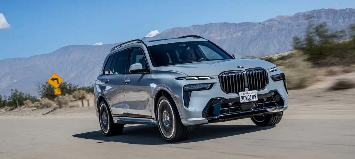 BMW X7 40i Rental in Dubai Review